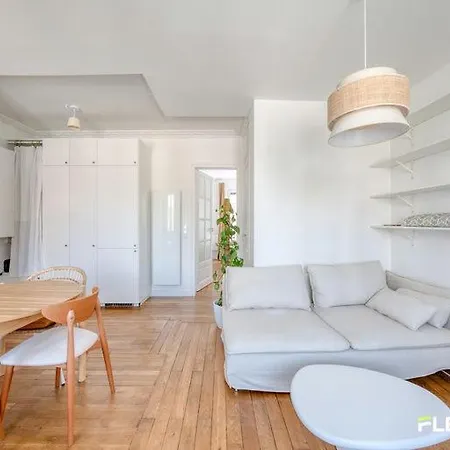 Apartment Bright 1br Faubourg St-antoine 11th